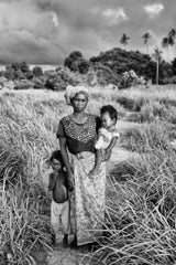 Mother and Children Poster och Canvastavla
