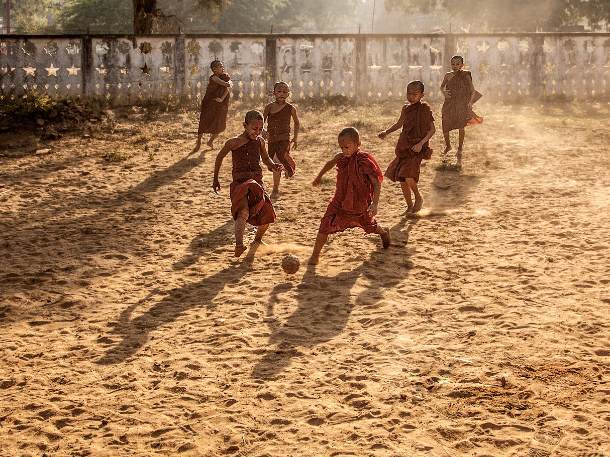 Play is equally important as pray Poster och Canvastavla