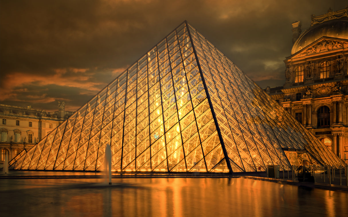 Paris Le Louvre Poster och Canvastavla