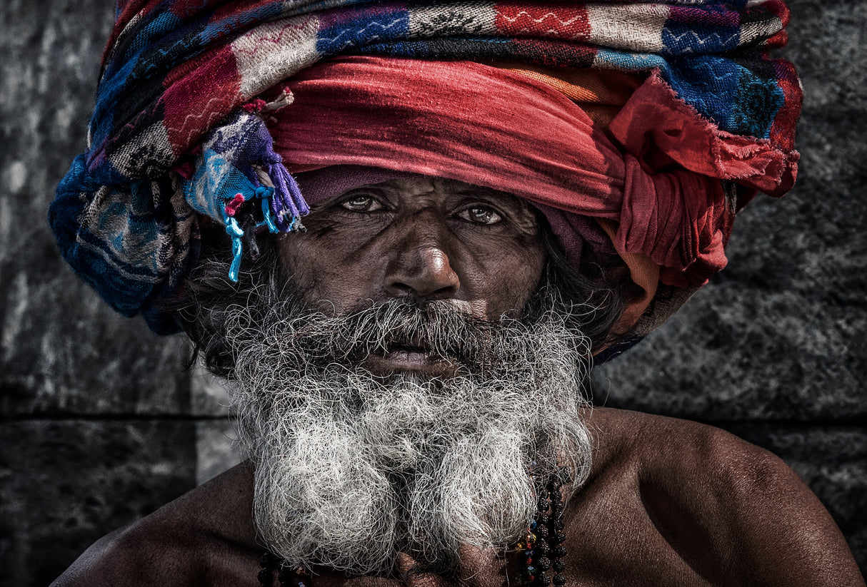 Man at the Pashupatinath Temple - Kathmandu Poster och Canvastavla