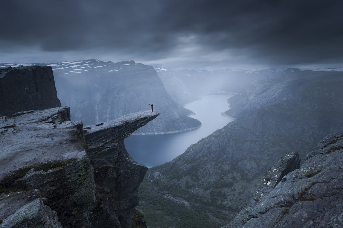 Trolltunga Poster och Canvastavla