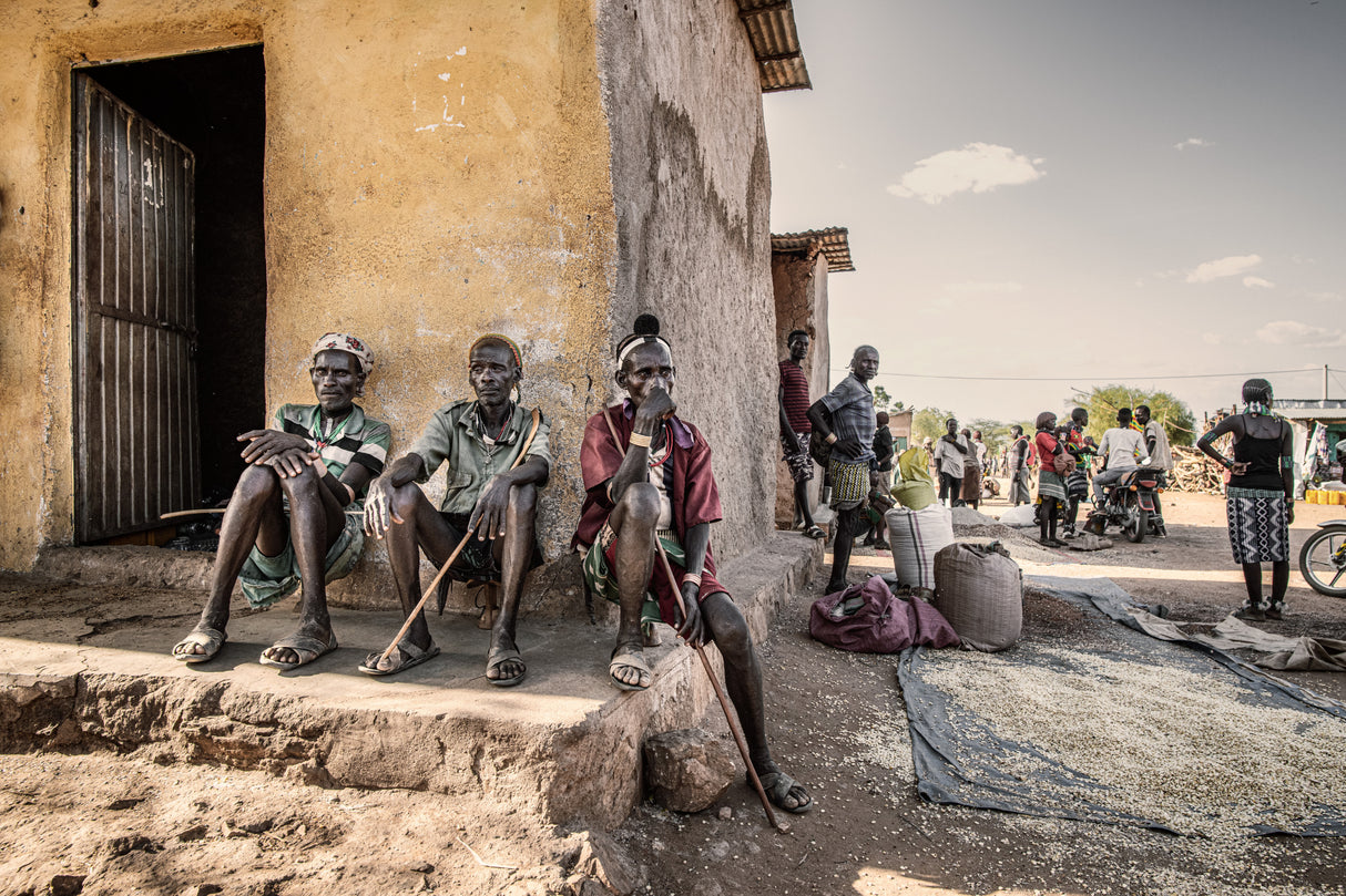 The streets of Turmi Poster och Canvastavla