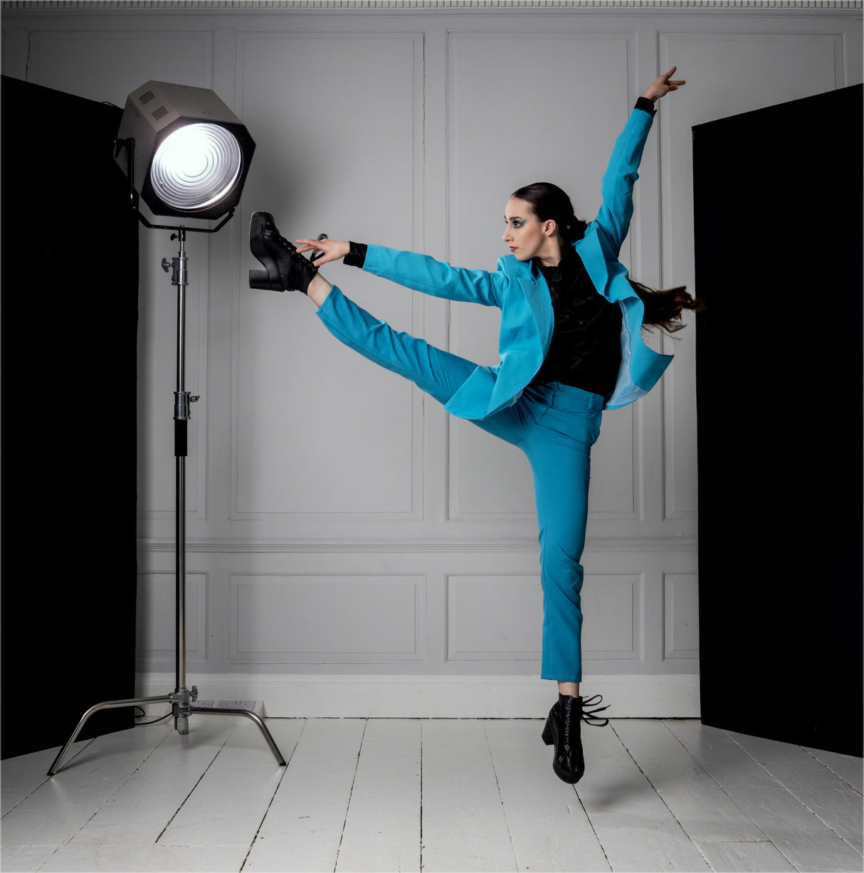Blue Suit Poster och Canvastavla