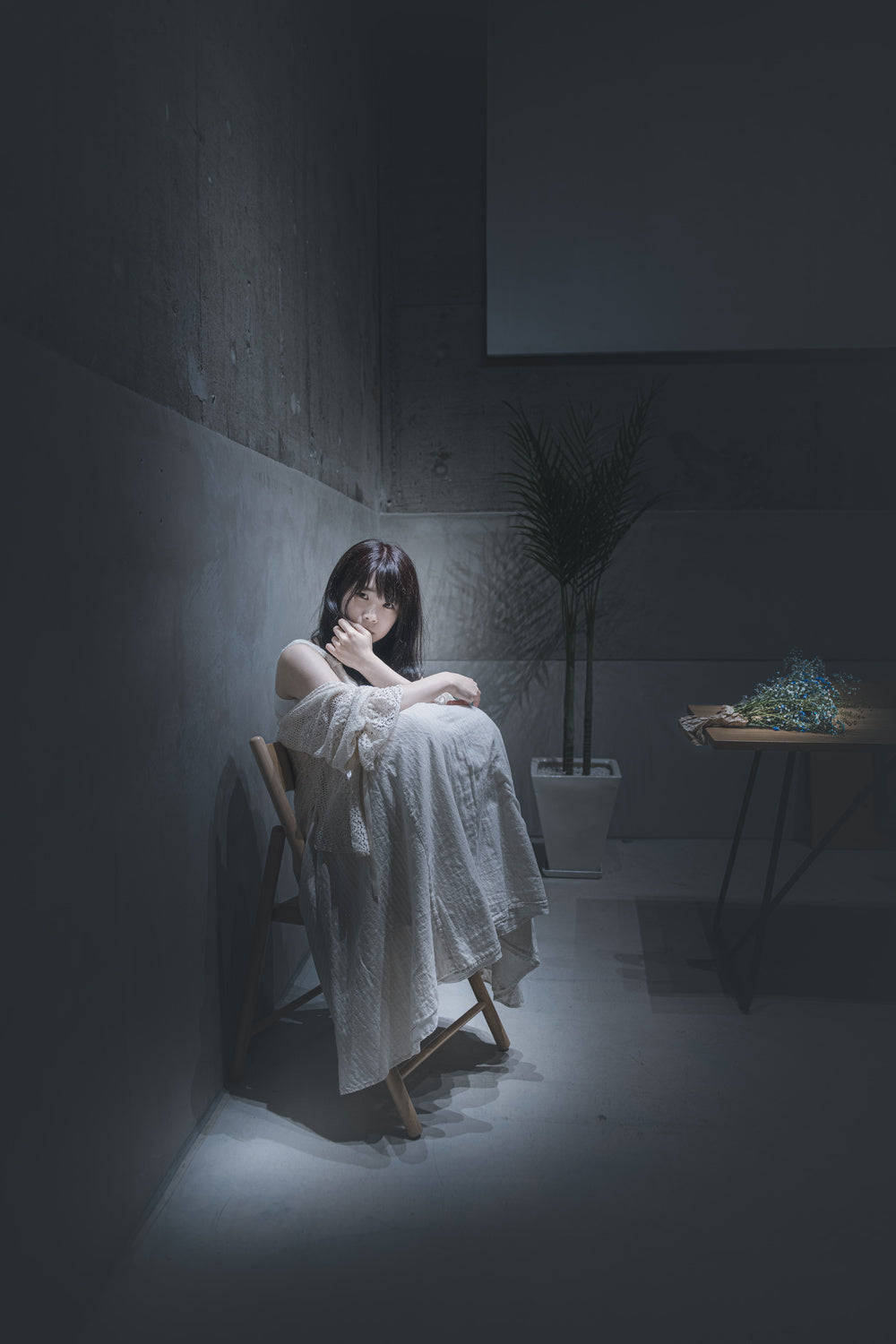Bloom in the dark Poster och Canvastavla