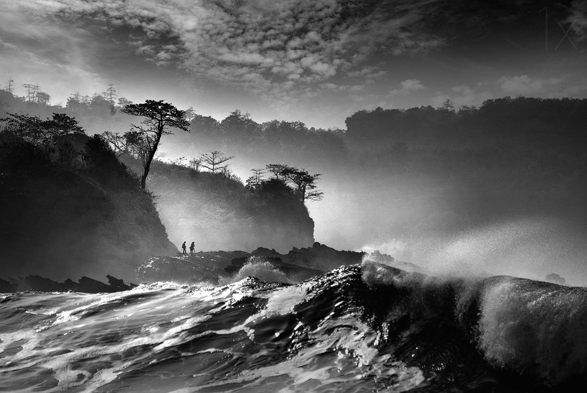 Waves present that morning Poster och Canvastavla