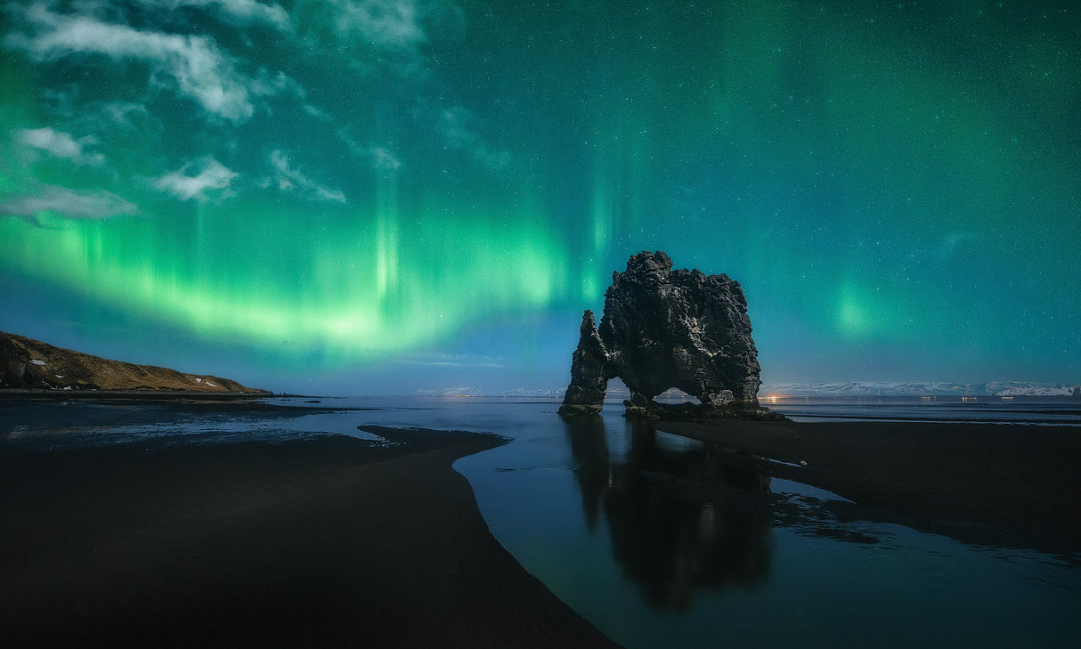 Under the Northern Lights Poster och Canvastavla