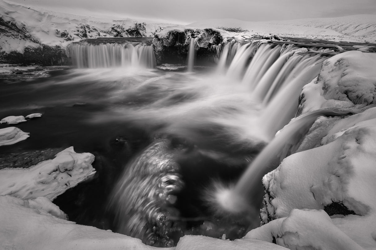 frozen godafoss waterfall Poster och Canvastavla