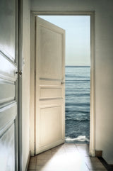 Behind the door Poster och Canvastavla