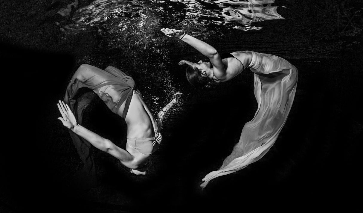 Grace Underwater Poster och Canvastavla