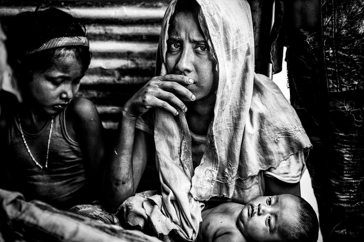 Rohingya refugee mother and her child - Bangladesh Poster och Canvastavla