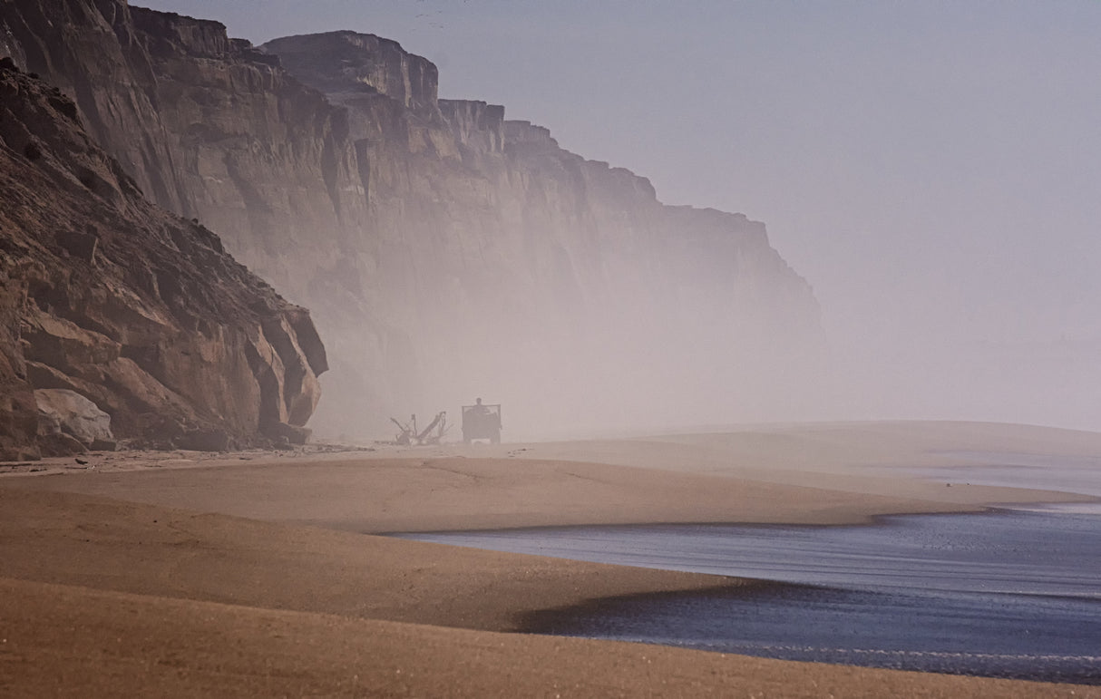 Mist on the beach Poster och Canvastavla