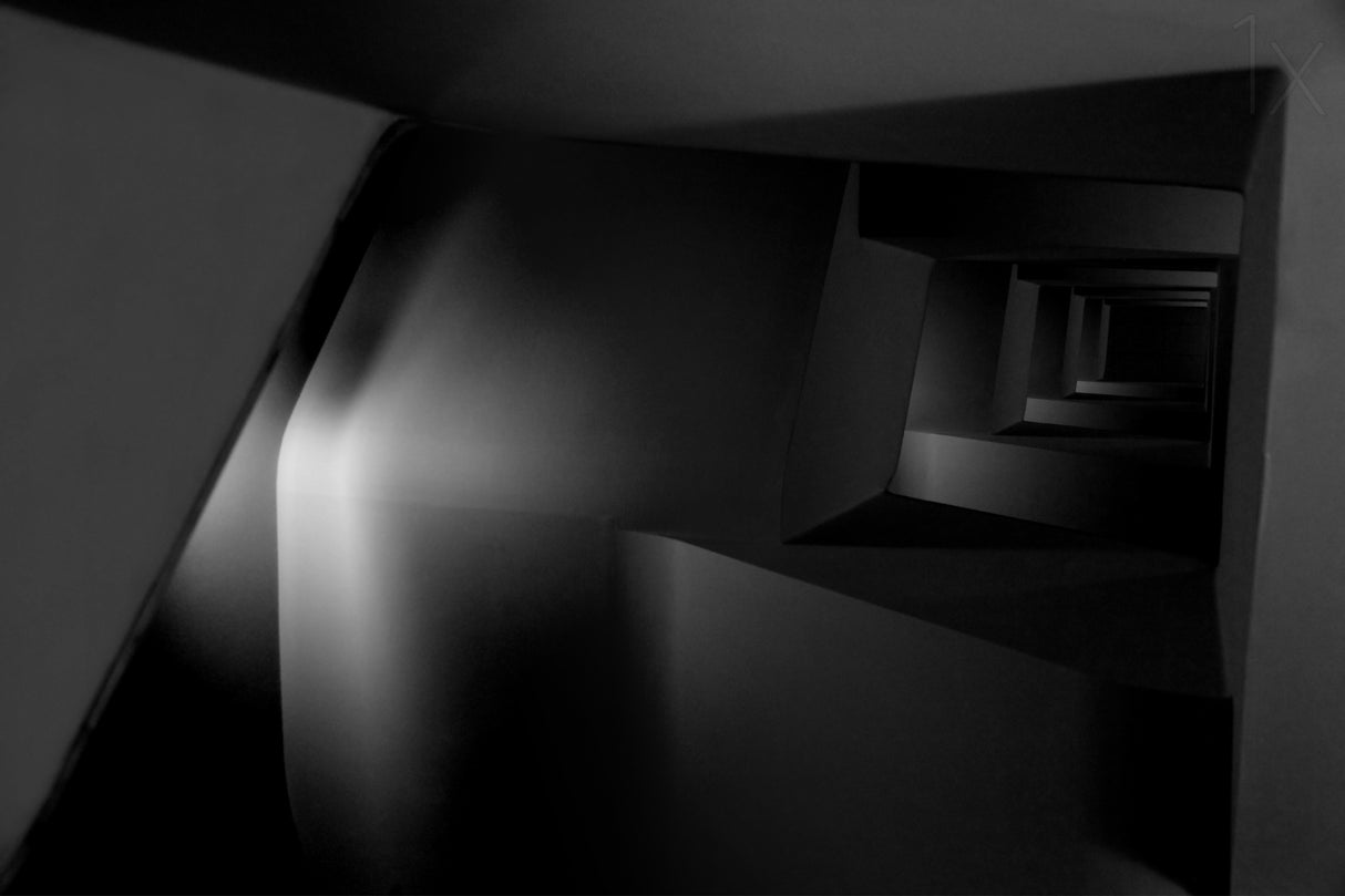 Dark Spiral Poster och Canvastavla