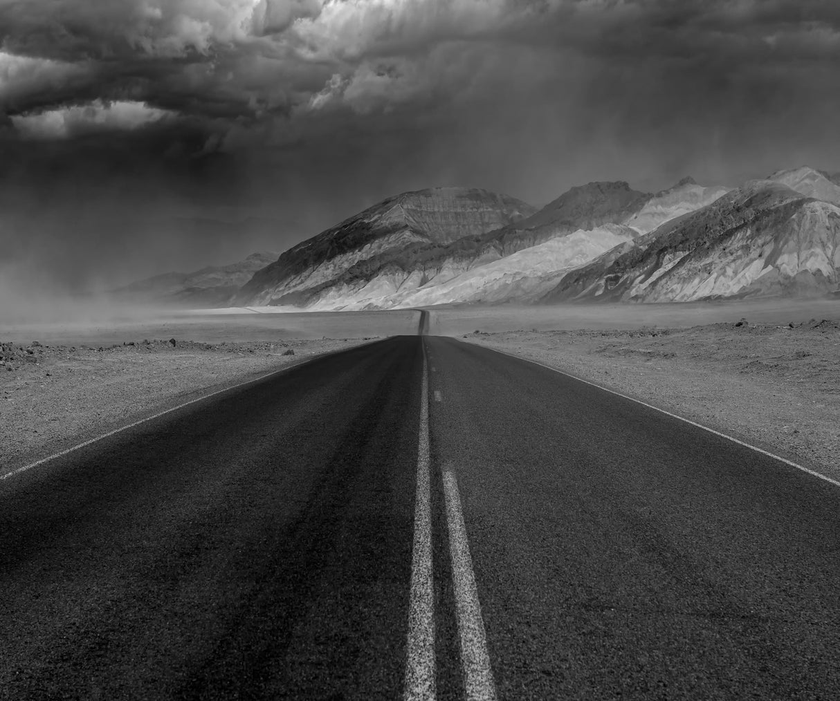 Desert Highway Poster och Canvastavla