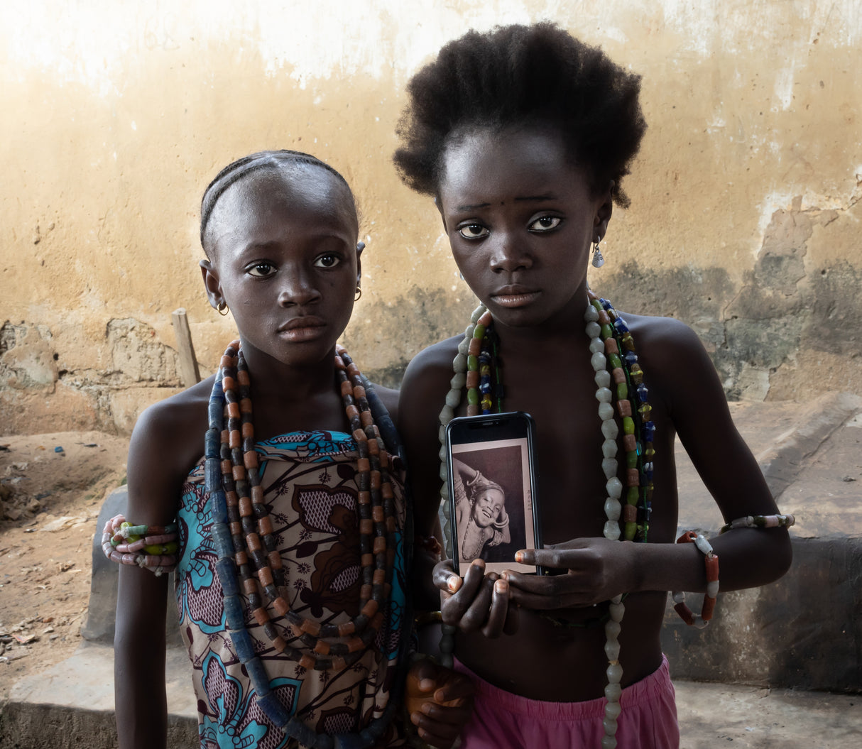 young girls ready to get married Poster och Canvastavla
