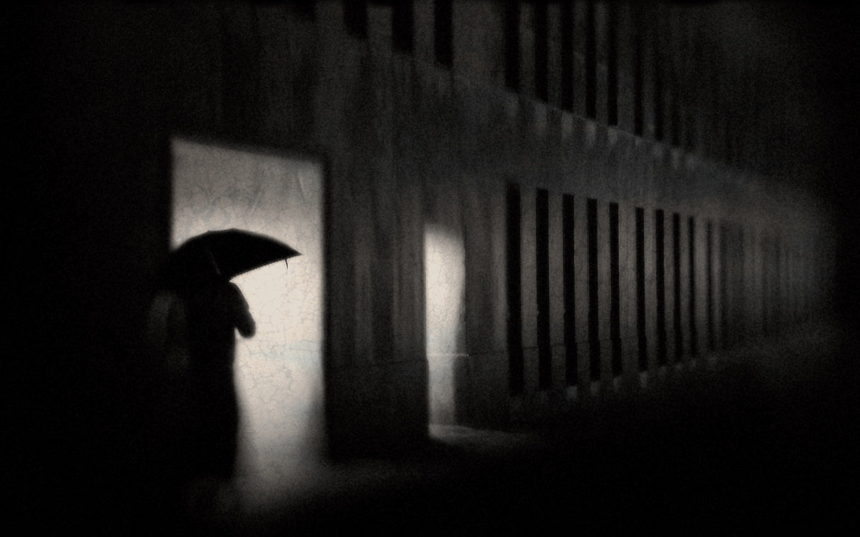 Rainy night... Poster och Canvastavla