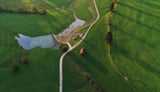 Driving through the countryside Poster och Canvastavla