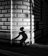 Cycling Shadow II Poster och Canvastavla