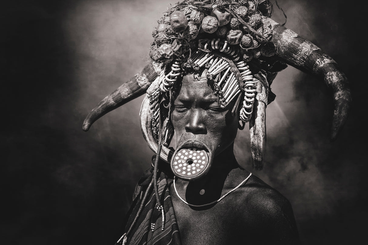 Mursi tribe lip plates Poster och Canvastavla