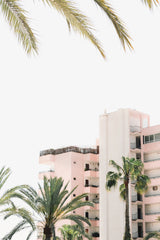 Pink Hotel Poster och Canvastavla