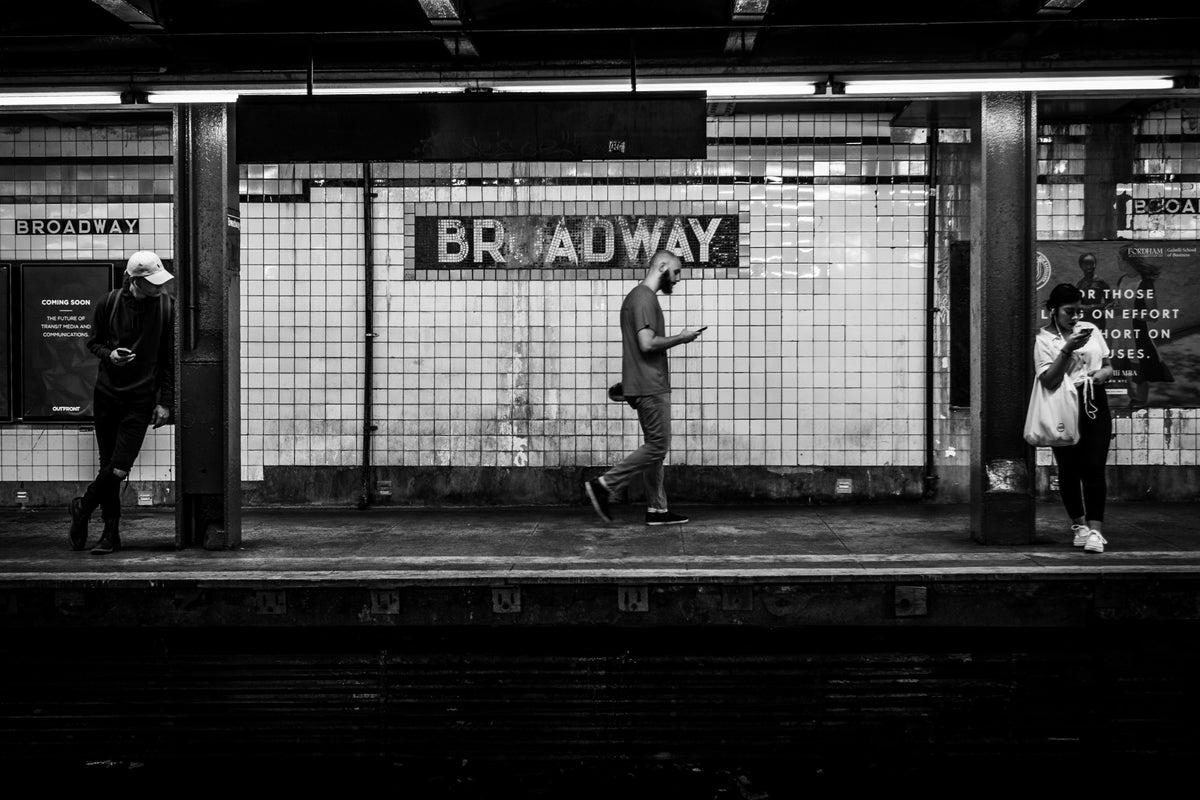 Broadway Station Poster och Canvastavla