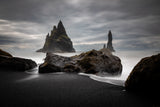 Black sand beach, Reynisfjall, Iceland Poster och Canvastavla