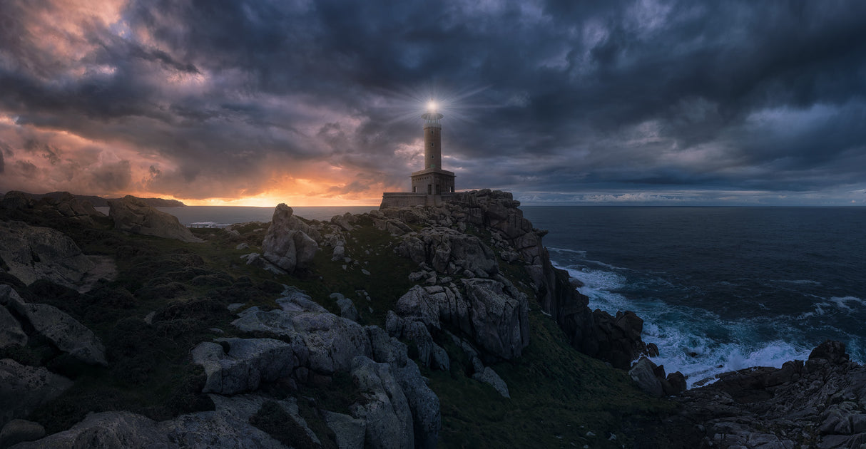 The Light at the End of the World Poster och Canvastavla