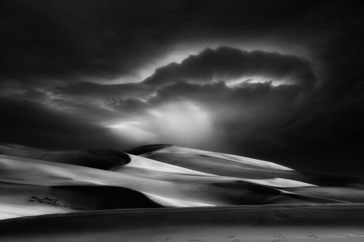 Rise from the dust to be a sand storm Poster och Canvastavla