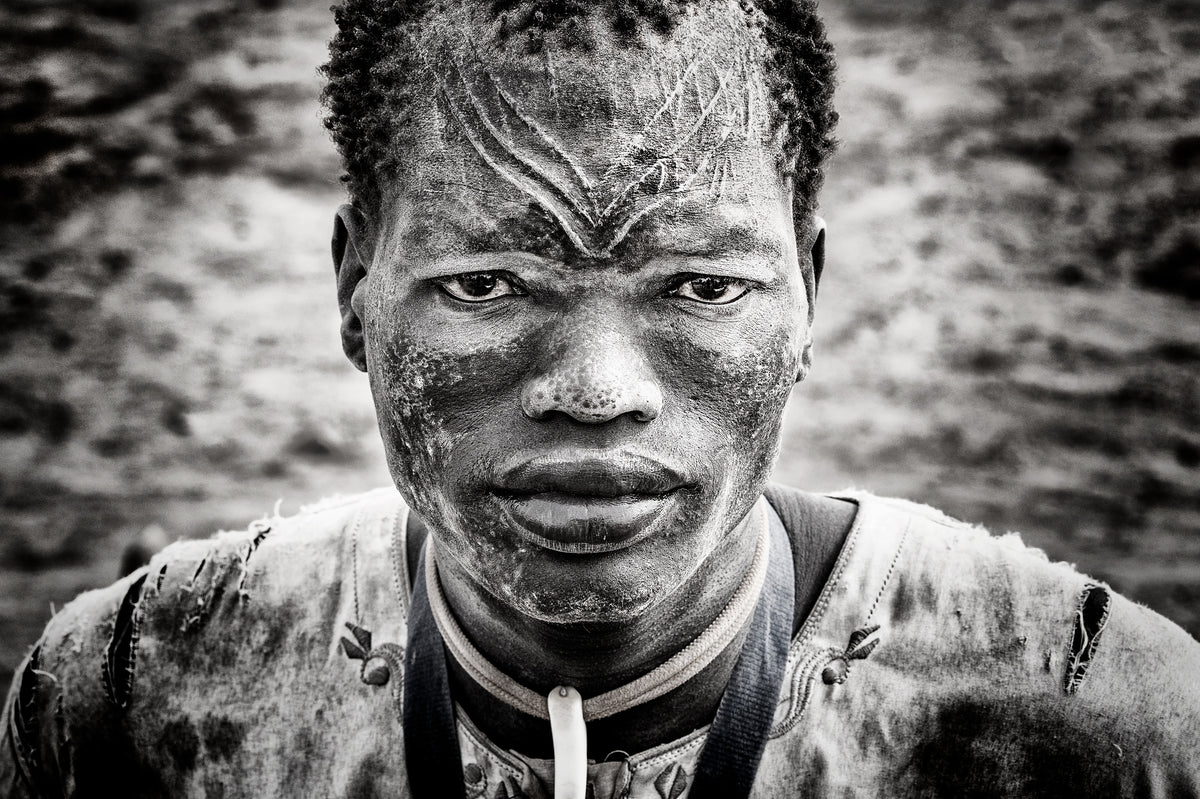 Mundari man - South Sudan Poster och Canvastavla