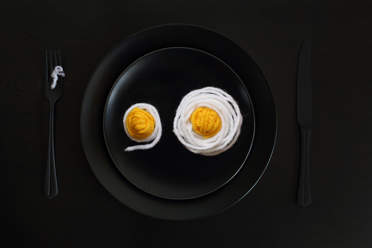 Fried eggs for a knitter Poster och Canvastavla