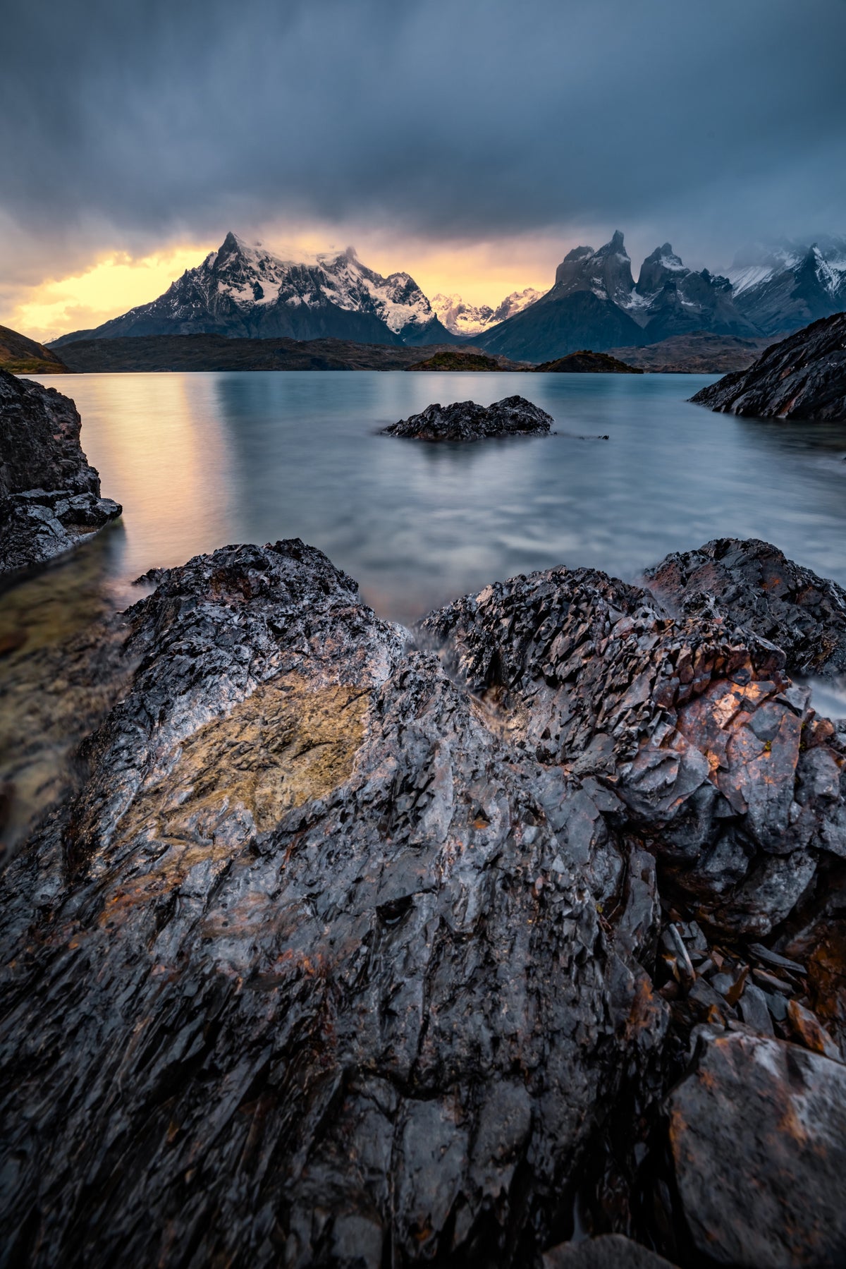 Torres del Paine in Sunset Poster och Canvastavla