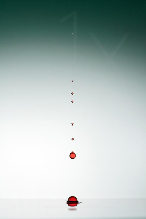 Evolution of waterdrops - 1 Poster och Canvastavla