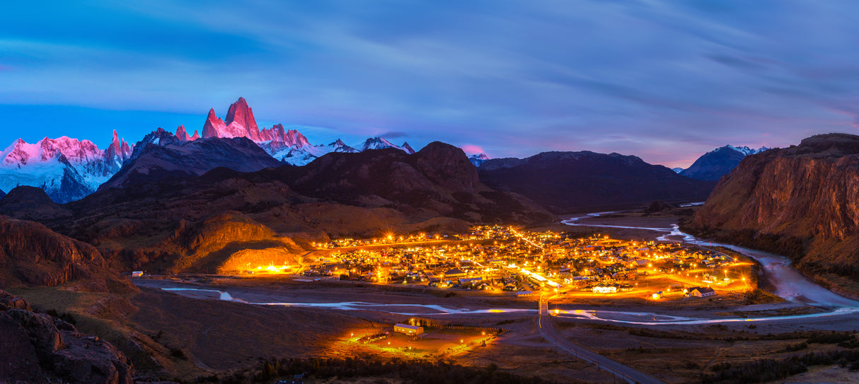 El Chalten in Dawn Poster och Canvastavla