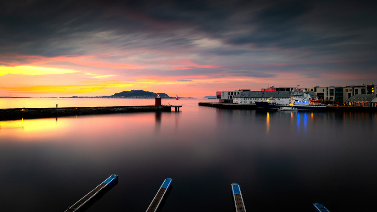 Nightfall Poster och Canvastavla