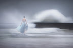 Ethereal Wave Poster och Canvastavla