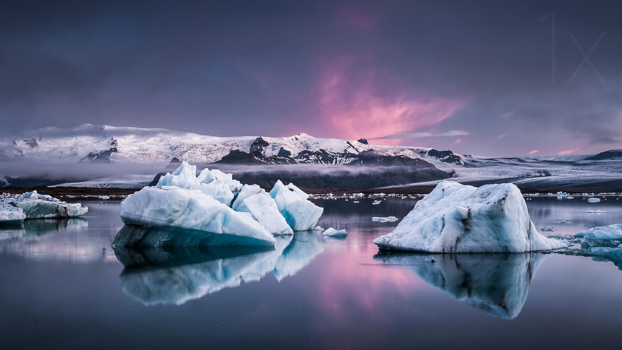 The Glacier Lagoon Poster och Canvastavla