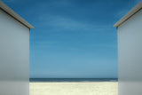 The deserted beach... almost... Poster och Canvastavla