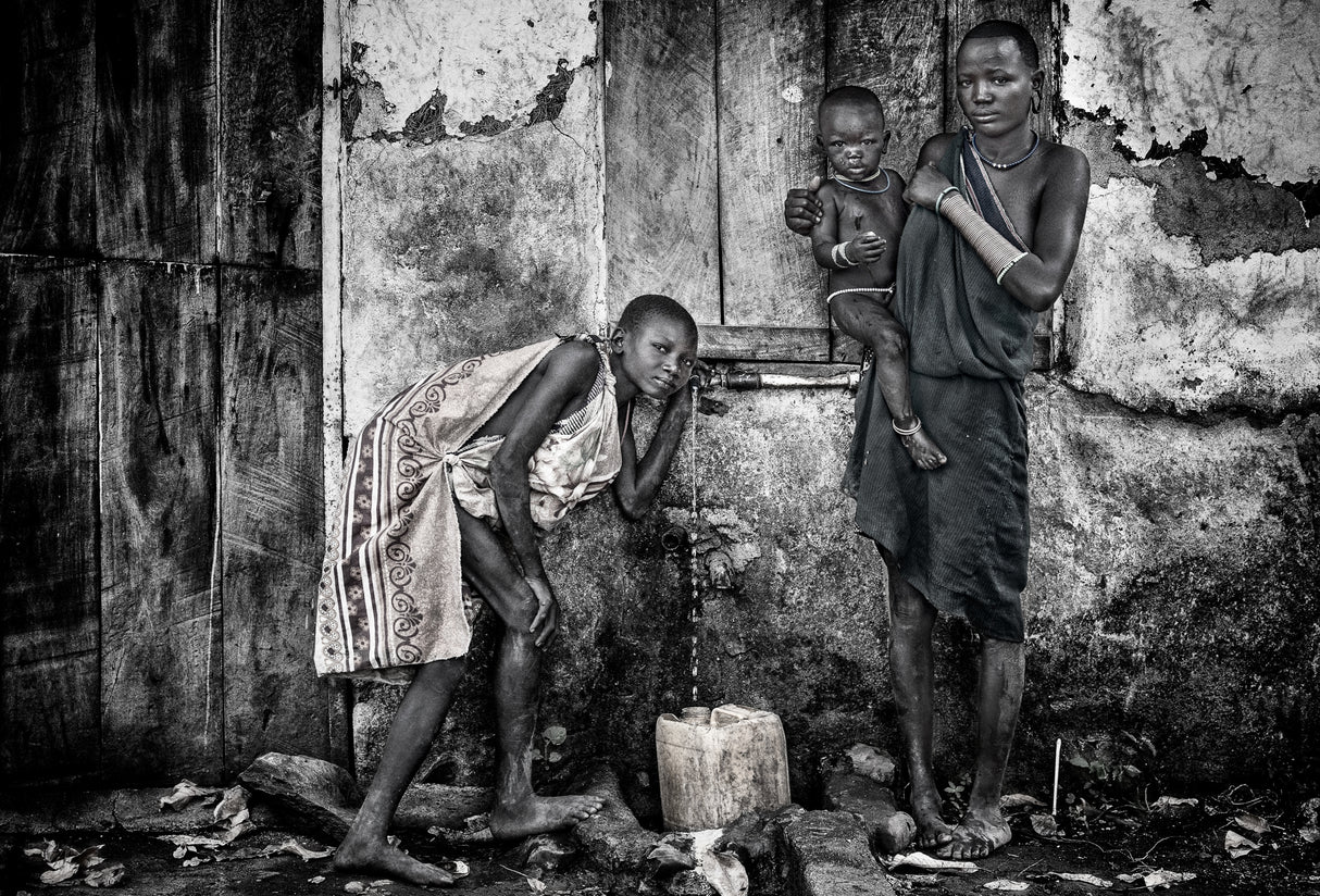 In a surmi tribe village Poster och Canvastavla
