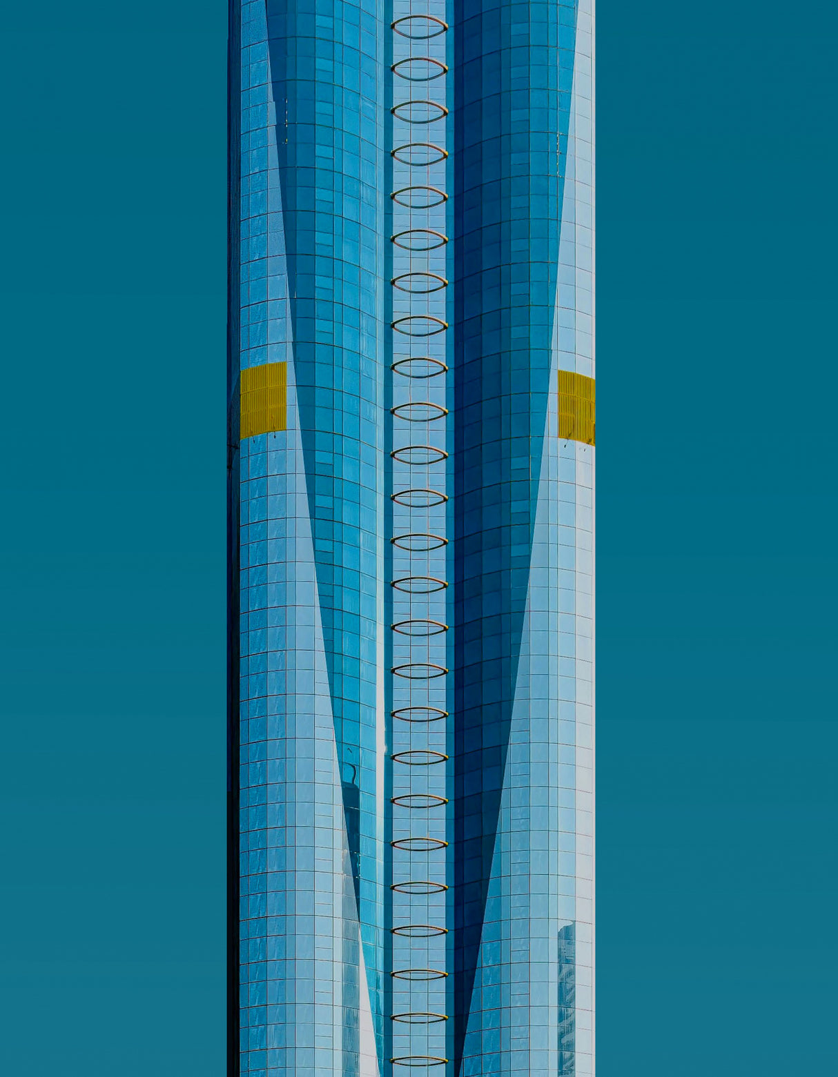 Blue on Blue - Modern Architecture Dubai Poster och Canvastavla