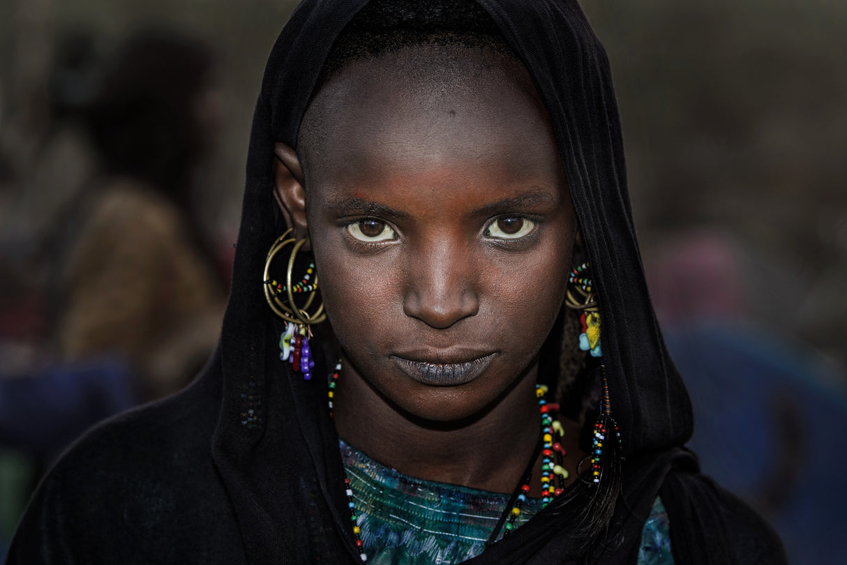 Peul gir at the gerewol festival - Niger Poster och Canvastavla