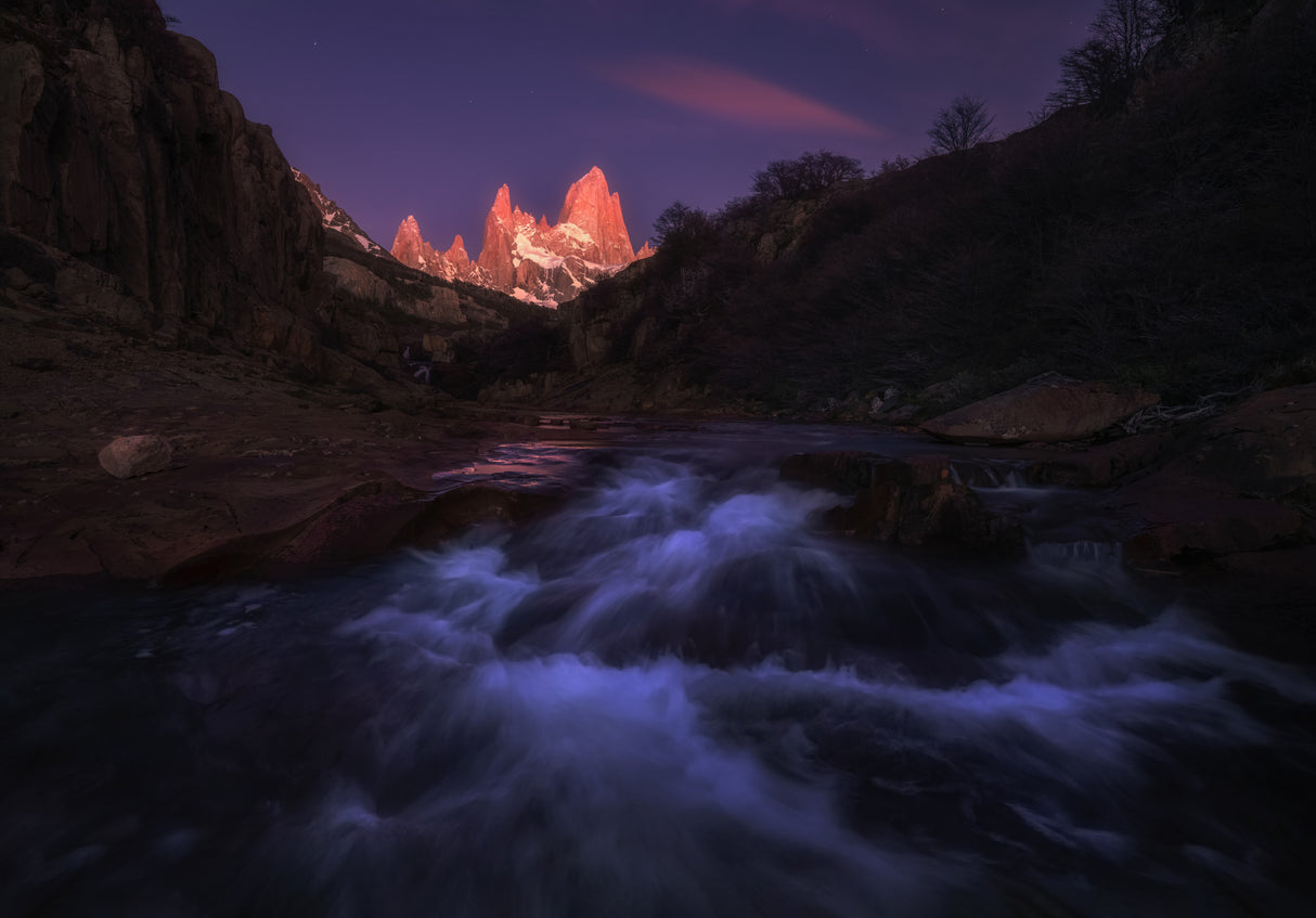 Fitz Roy's Twilight Radiance Poster och Canvastavla