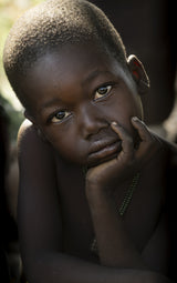 little boy of the dupá ethnic group in northern Cameroon Poster och Canvastavla