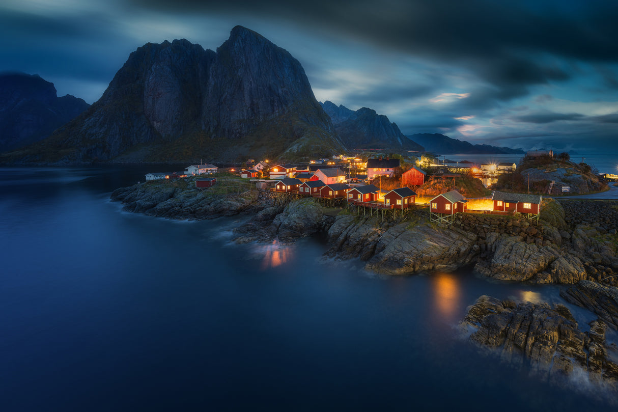 "IN THE MOONLIT NIGHT" Poster och Canvastavla