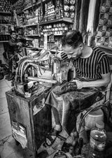 Shoe repairman Poster och Canvastavla
