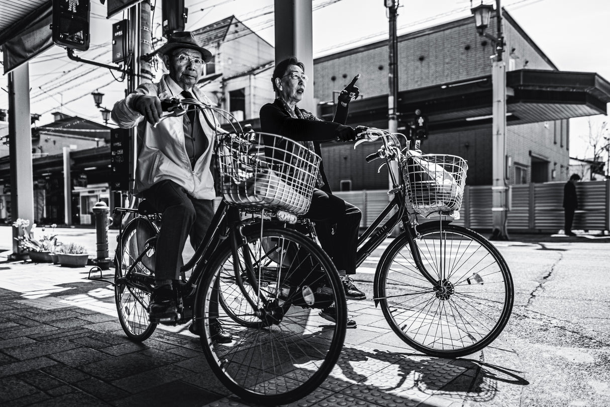 Riding bike around Japan Poster och Canvastavla