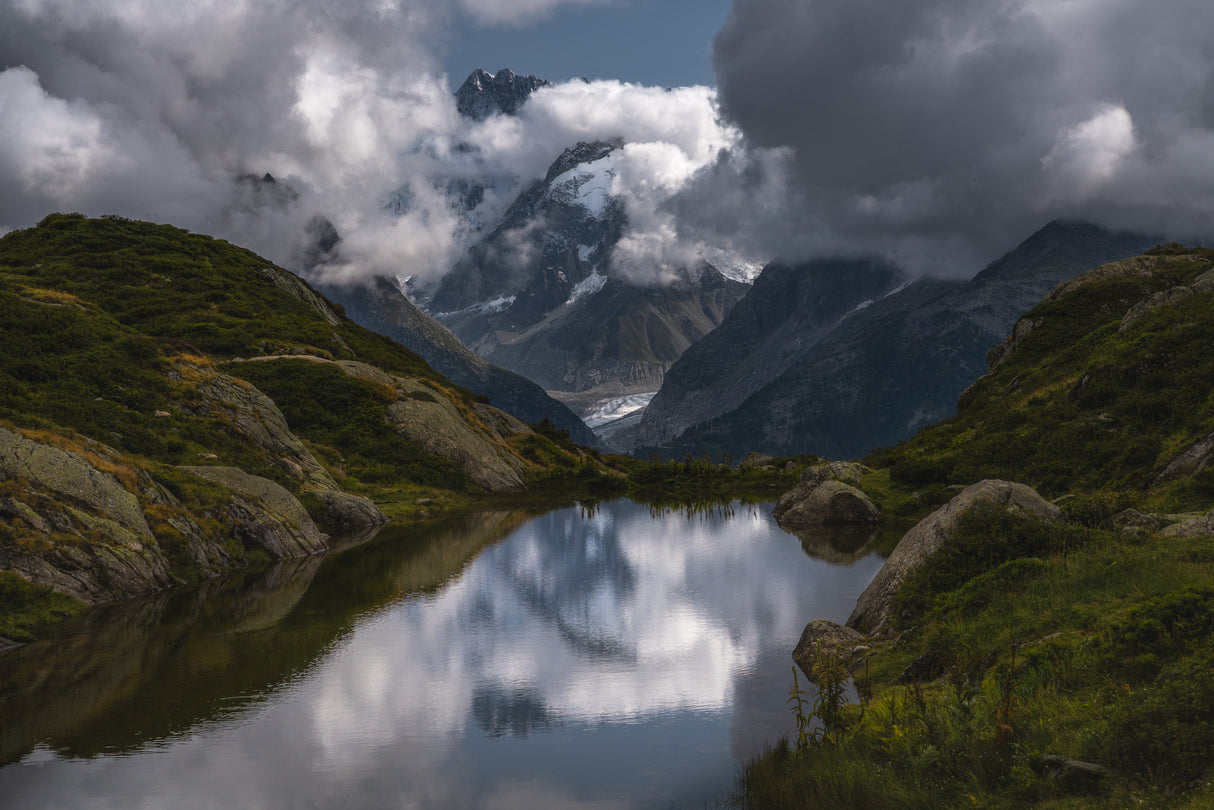 Cloudy reflections Poster och Canvastavla