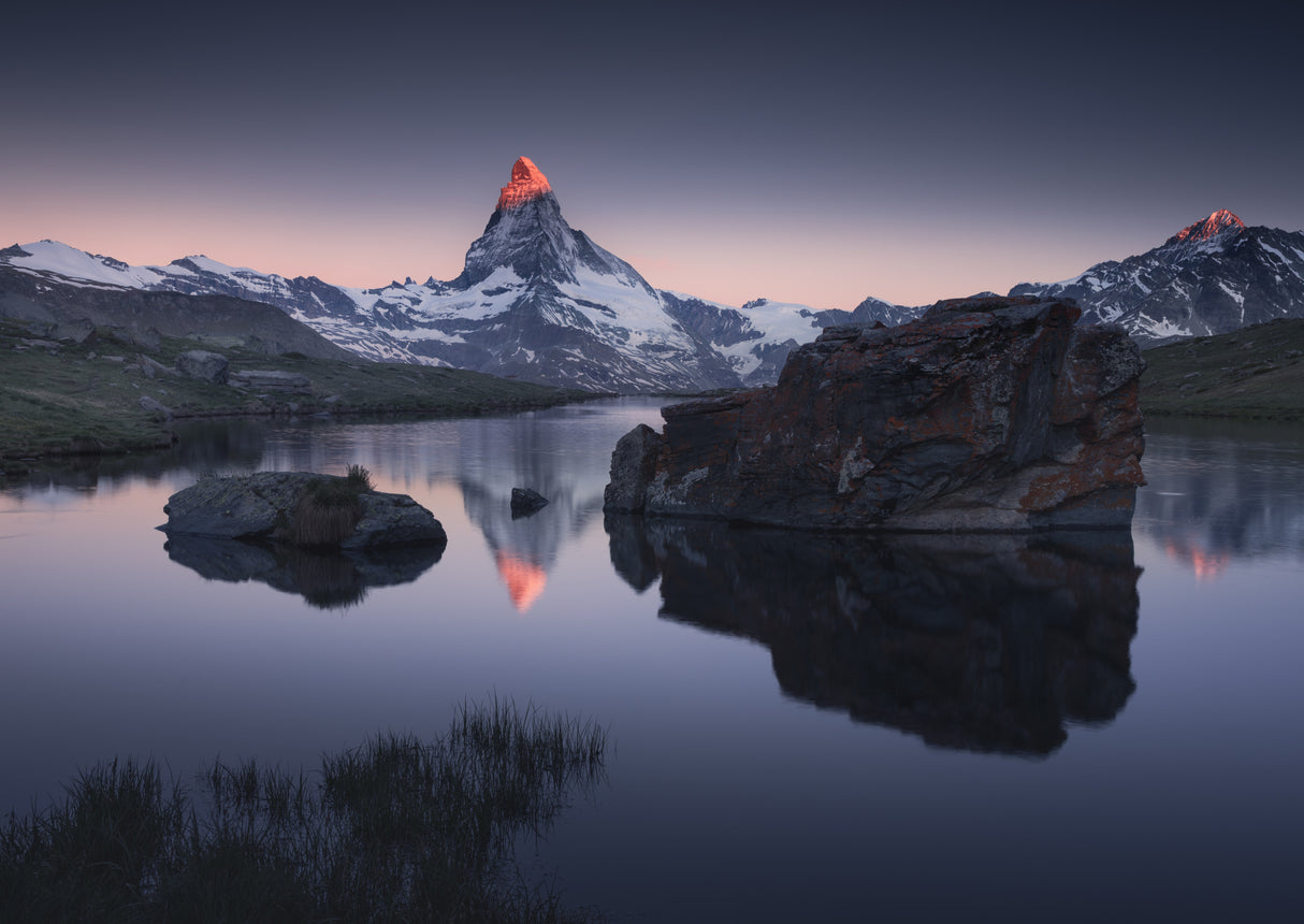 Red Fires of Matterhorn II Poster och Canvastavla