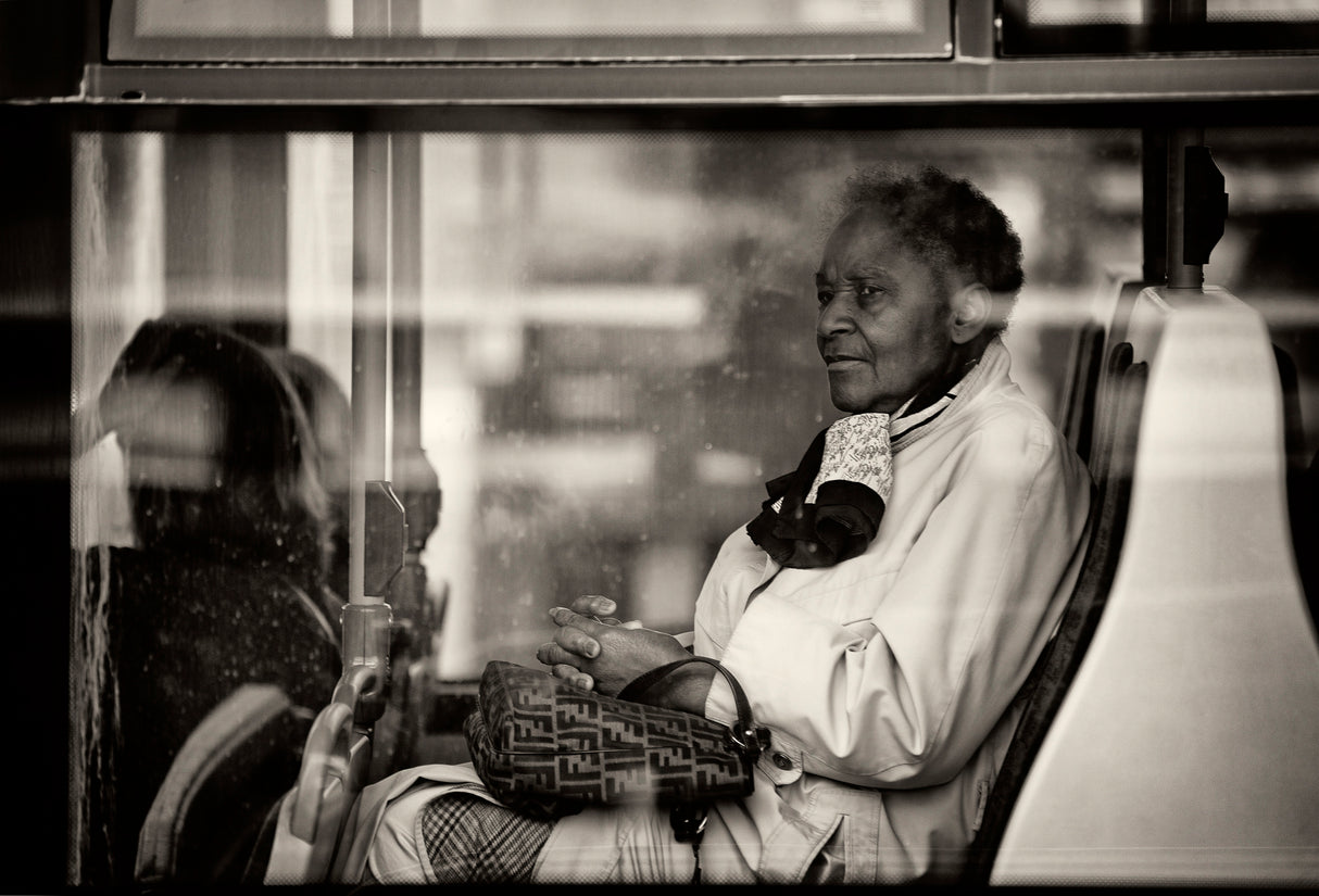 Lady with white coat Poster och Canvastavla