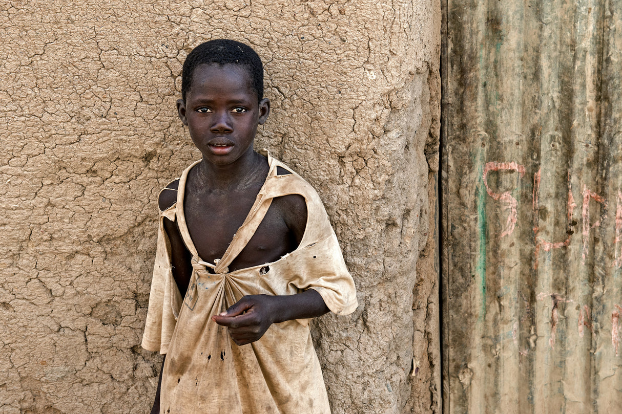 Young Man, Djenne, Mali Poster och Canvastavla