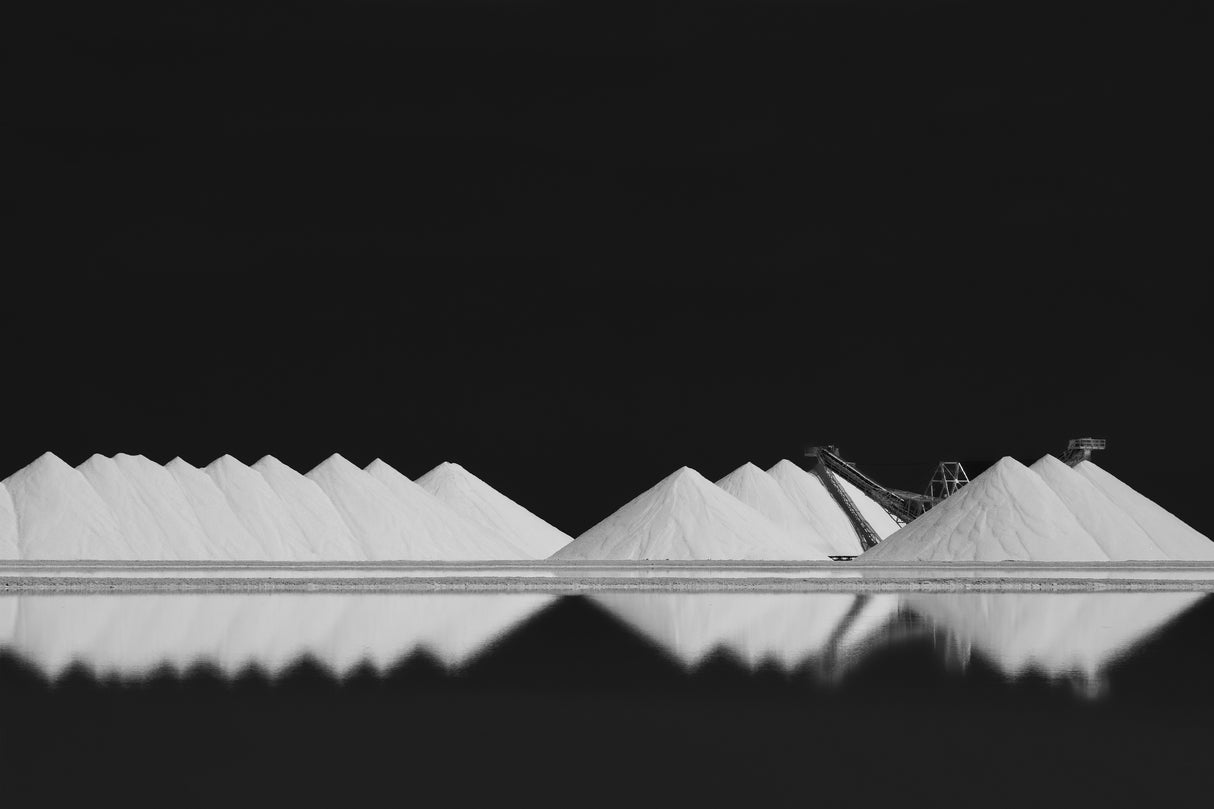 salt production BW Poster och Canvastavla