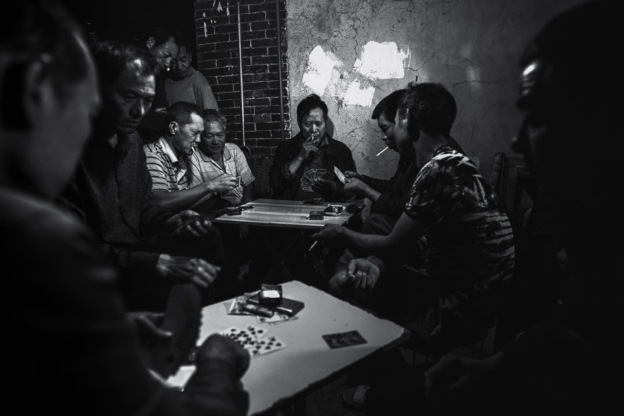 Gambling in the dark of the night Poster och Canvastavla